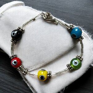 Multicolored beaded silver bracelet with heart and toggle clasp fashion jewelry